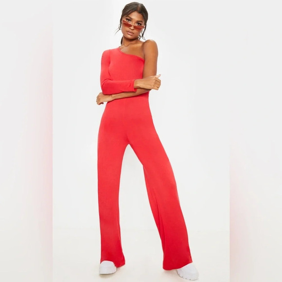 Pretty Little Thing Red One Shoulder Long Sleeve Jumpsuit - Size  14 - Picture 1 of 14